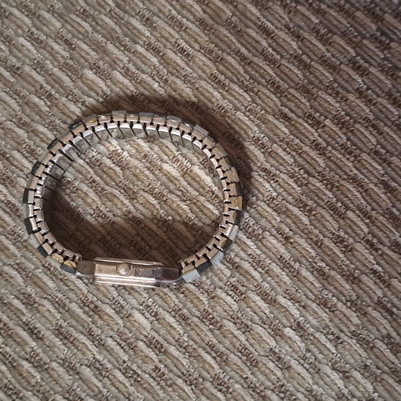 Watch - Picture 2 of 3